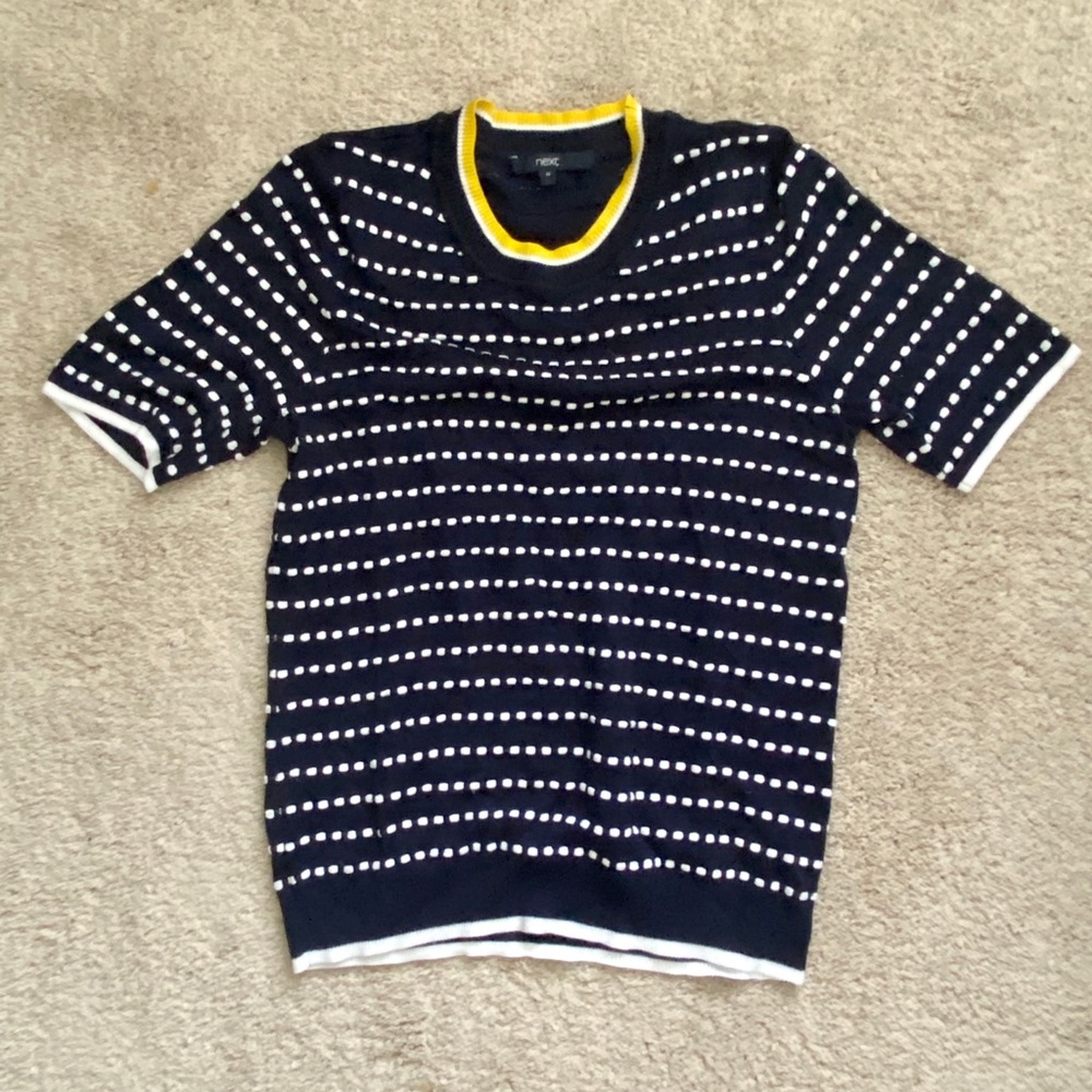 Adorable Navy/White/Yellow Knot Top
